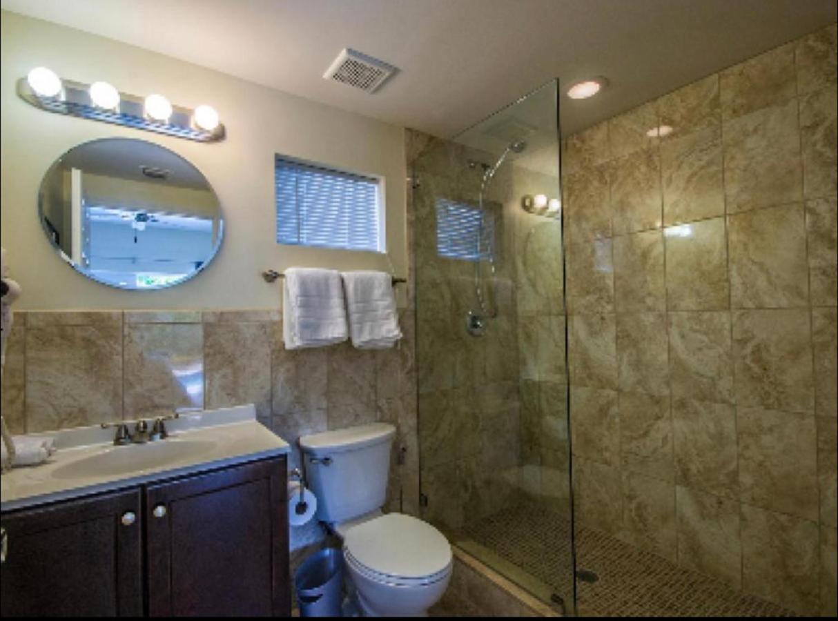 Inn On The Drive Wilton Manors Exterior photo