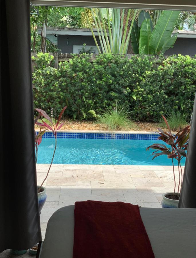 Inn On The Drive Wilton Manors Exterior photo